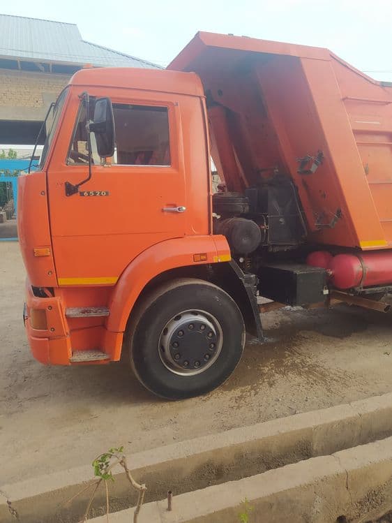 KAMAZ euro2 2005 yilda chiqarilgan metan gaz balonlari bor xolati aʼlo — 5