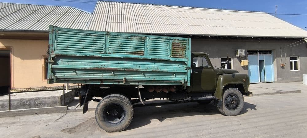 Газ 53 самосвал ишлаб чикарилган йили 1985. Техник соз холатда — 1