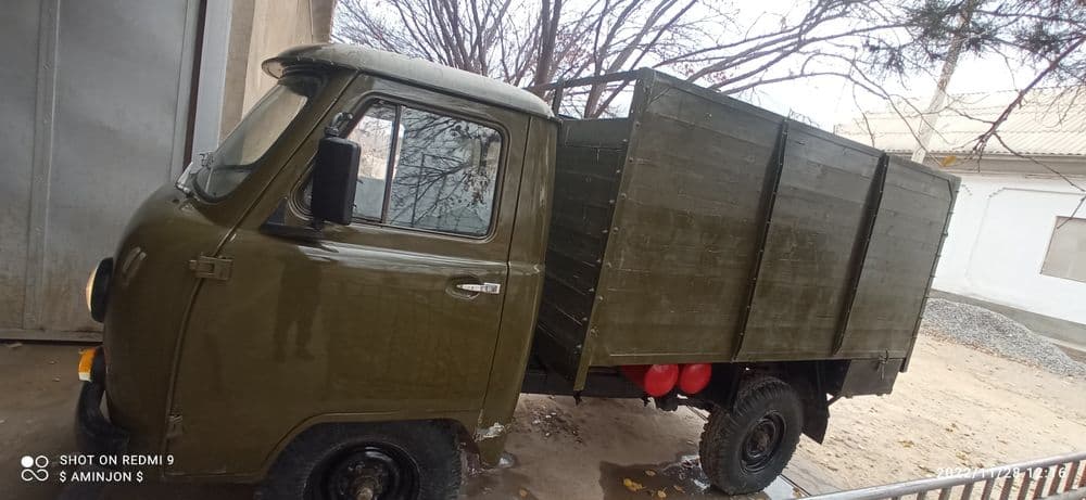 UaZ 3303 mashinasi sotiladi — 3