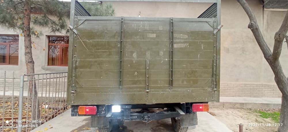 UaZ 3303 mashinasi sotiladi — 5