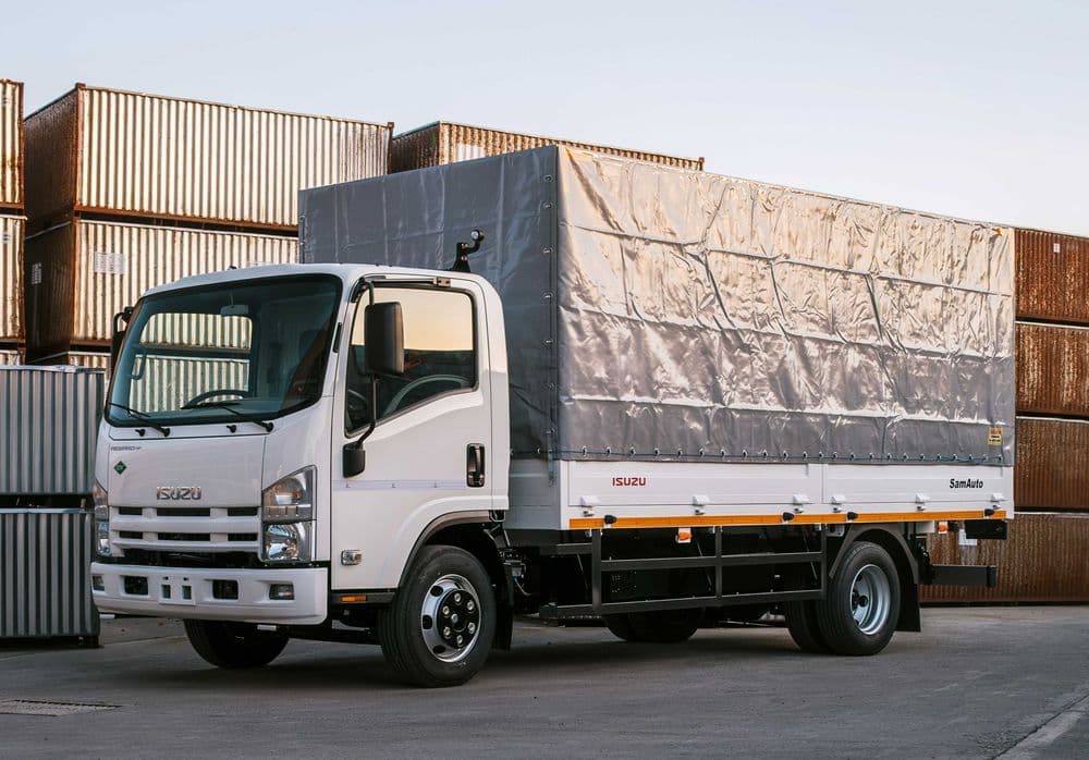 Isuzu ISUZU NPR 82 L CNG Бортовой с тентом 2026 года — 2