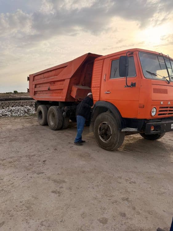 Kamaz samosval 1991 yil — 2