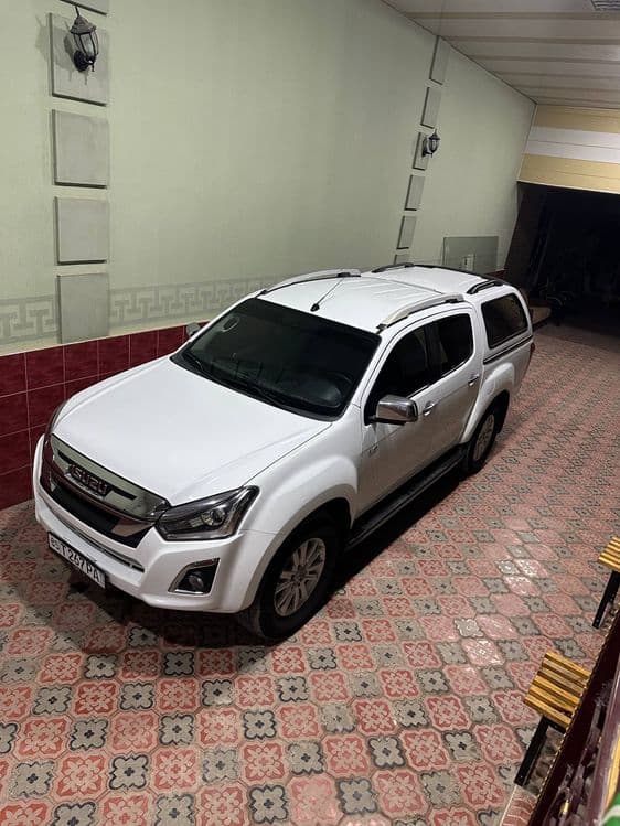 Isuzu D.Max 4×4 Arenda pikap 4dona