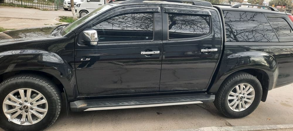 Isuzu D.Max 4×4 Arenda pikap 4dona — 3