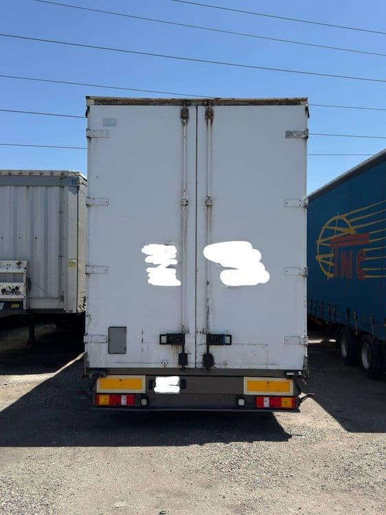 Mercedes-Benz Actros + Tramp Trail Прицеп Сотилади — 8
