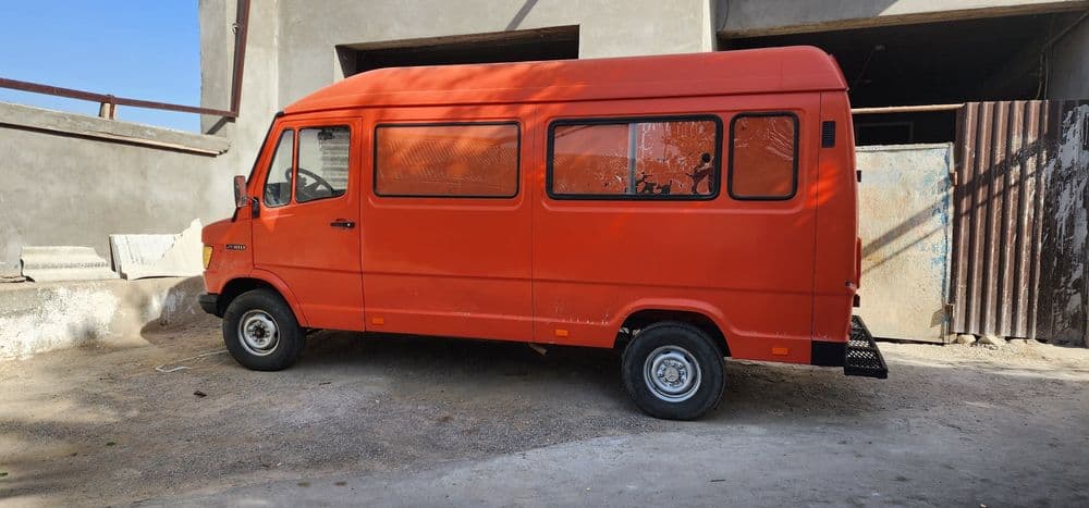 Мерс 1989й
Юк фургон 
Газ метан 601мотор (мотор янги қип чиқилди)
4та — 2