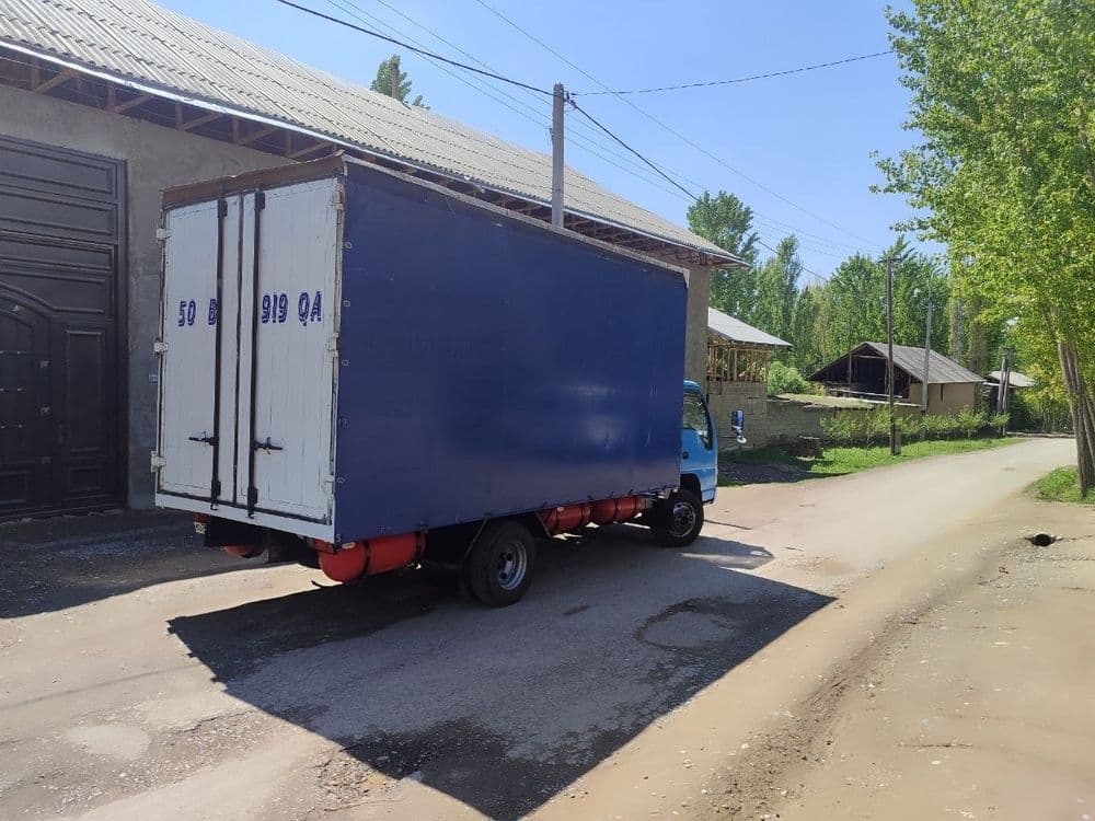 Isuzu NQR 5tonnali yuk tent avtamobili