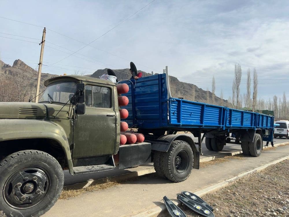 ЗИЛ присеп тягач — 3