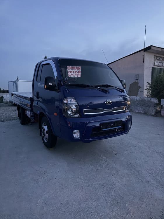 sotiladi kia bongo 1.2 ton  2012 yil — 2