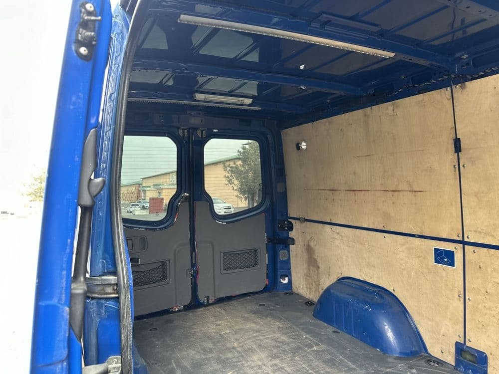 Sprinter Mercedes-Benz — 3