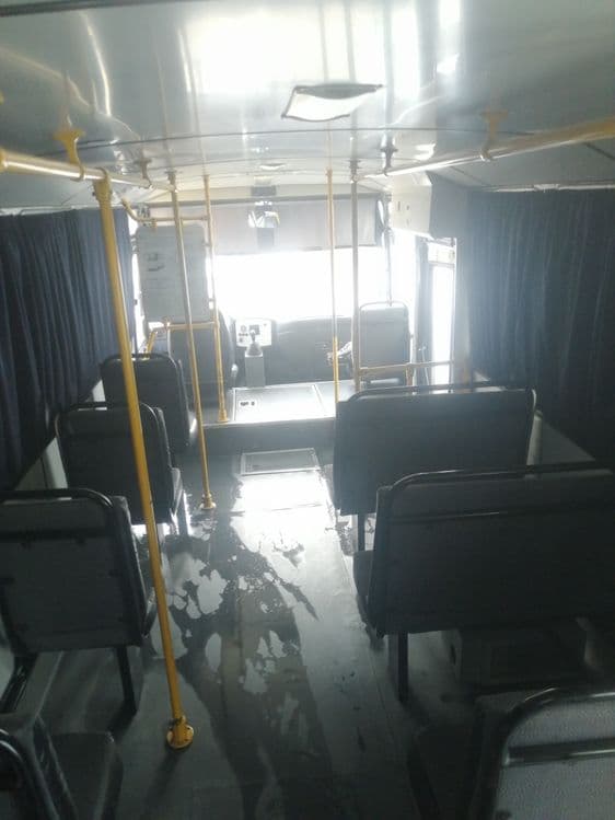 Isuzu Avtobus NP37 — 8