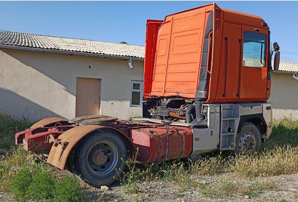 RENAULT AE380T 1991 yil — 2
