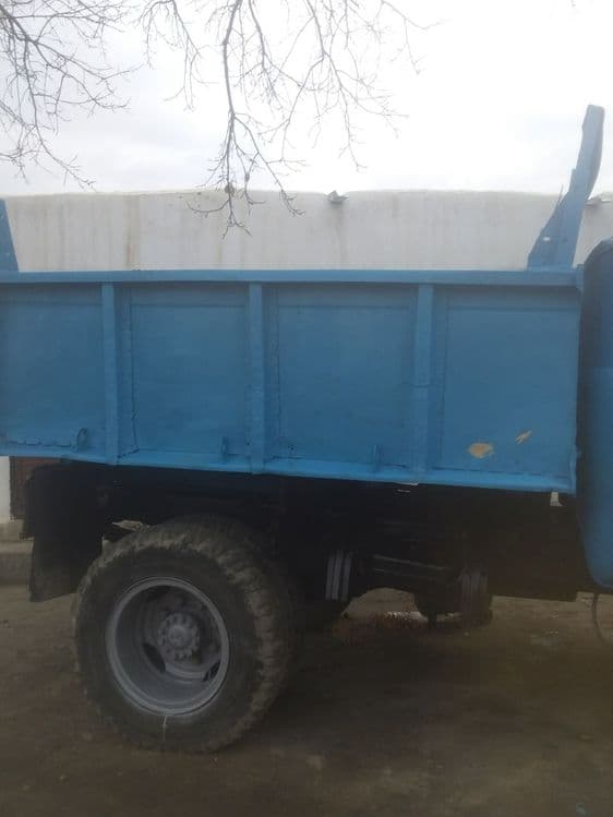Zil 130 sotiladi — 3