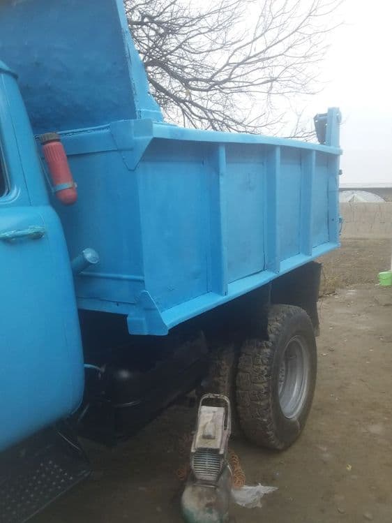 Zil 130 sotiladi — 5