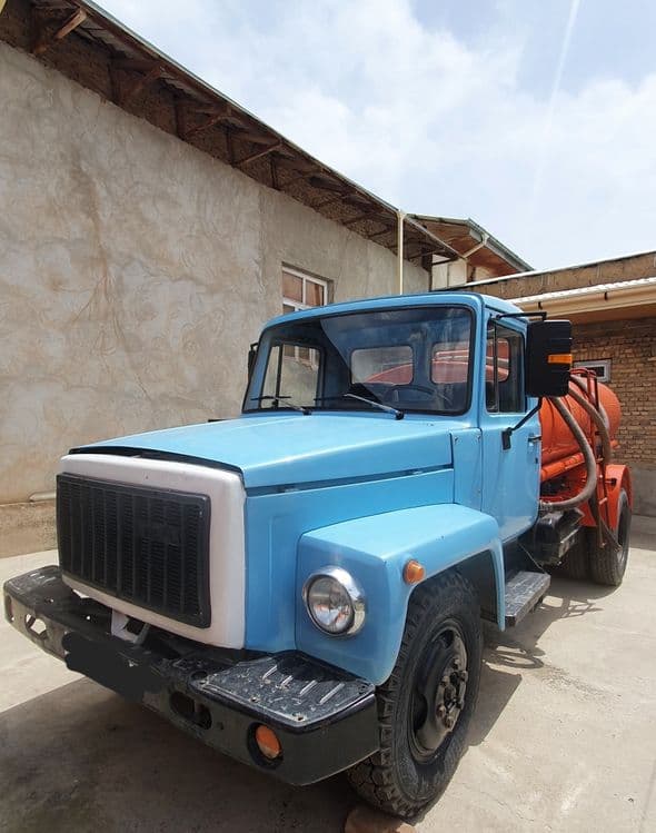 Benzavoz Gaz 3307 — 2