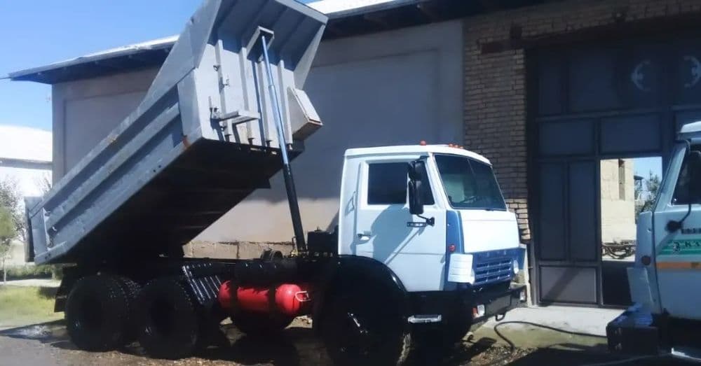Samosval kamaz 5511 — 4