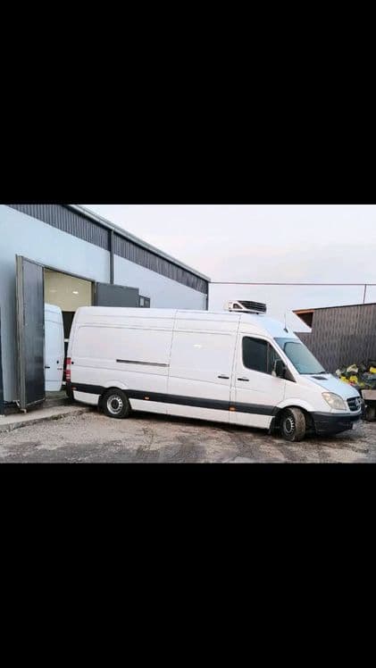 Mercedes Benz Sprinter — 2
