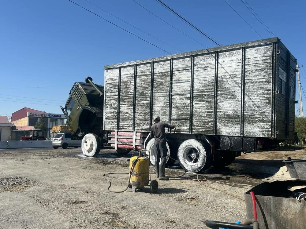 Kamaz 53212 furgon — 3