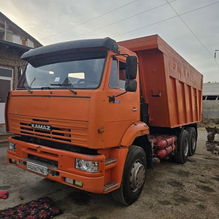 Kamaz sotiladi srochno — 2