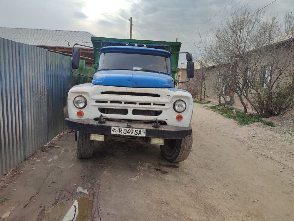 Zil 130 samosval sotiladi — 1