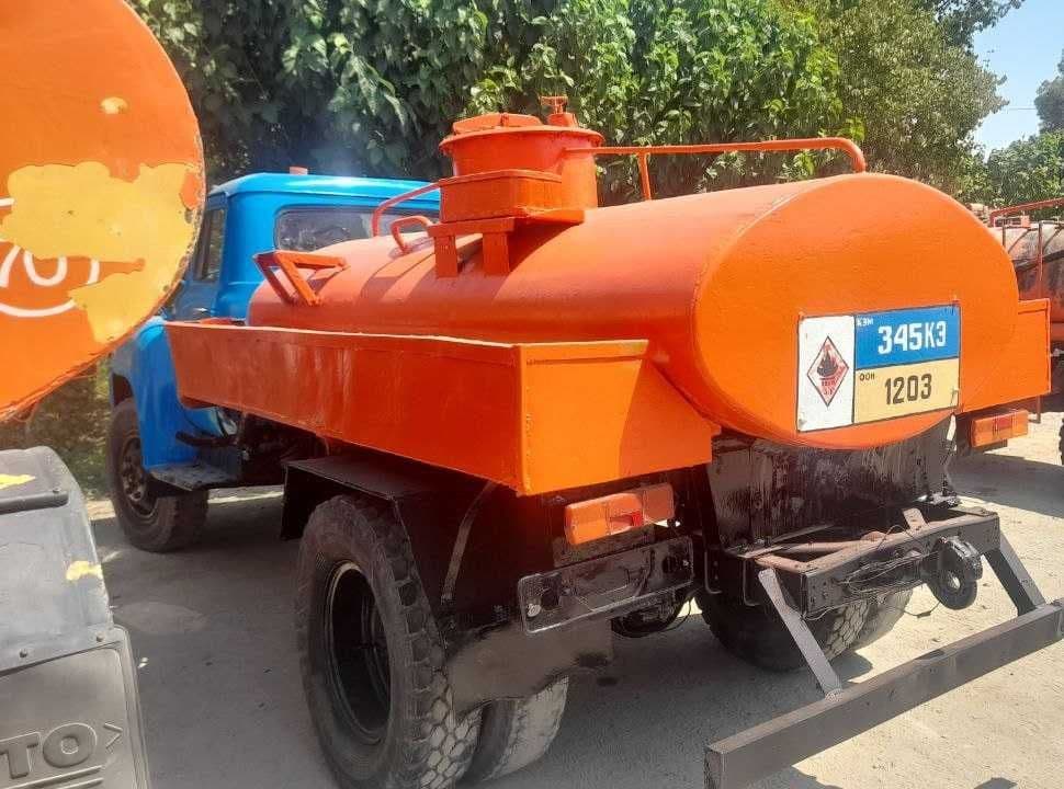 Benzavoz gaz 52. Ishlab chiqarilga yili 1987. Holati a'lo — 2