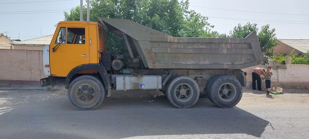Kamaz 1983 yil xolati zor — 2