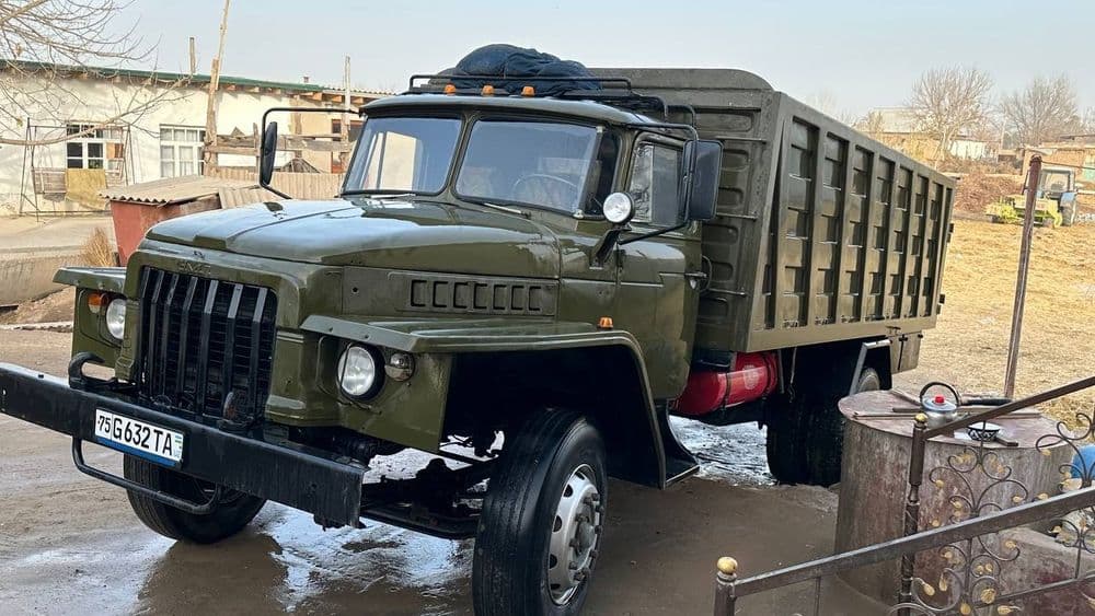 Samosval Ural Zil — 5