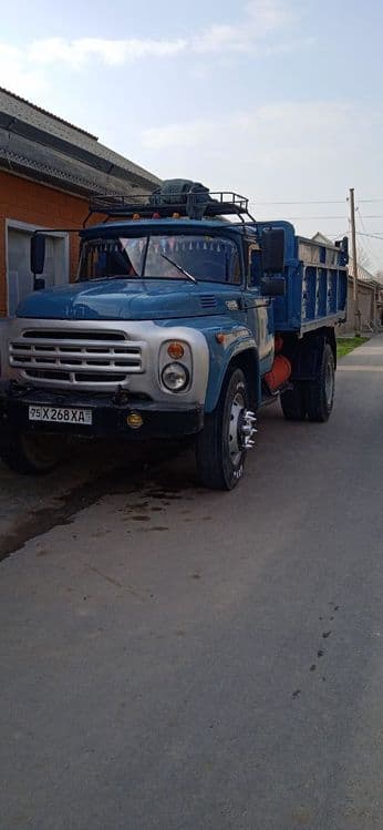 Zil samosval 130 — 3