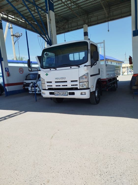 Isuzu avtobusdan terilgan 2009 yil — 7