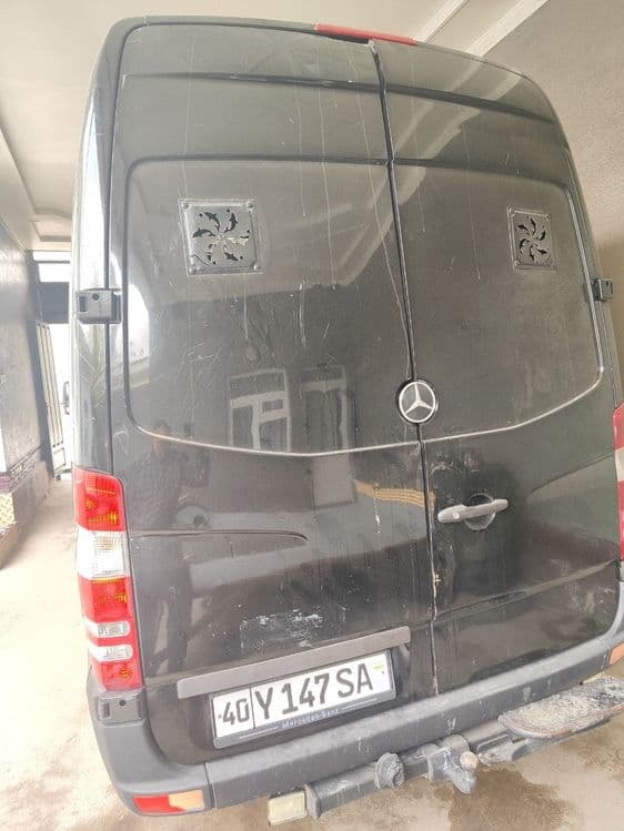 Mercedes Benz Sprinter — 2