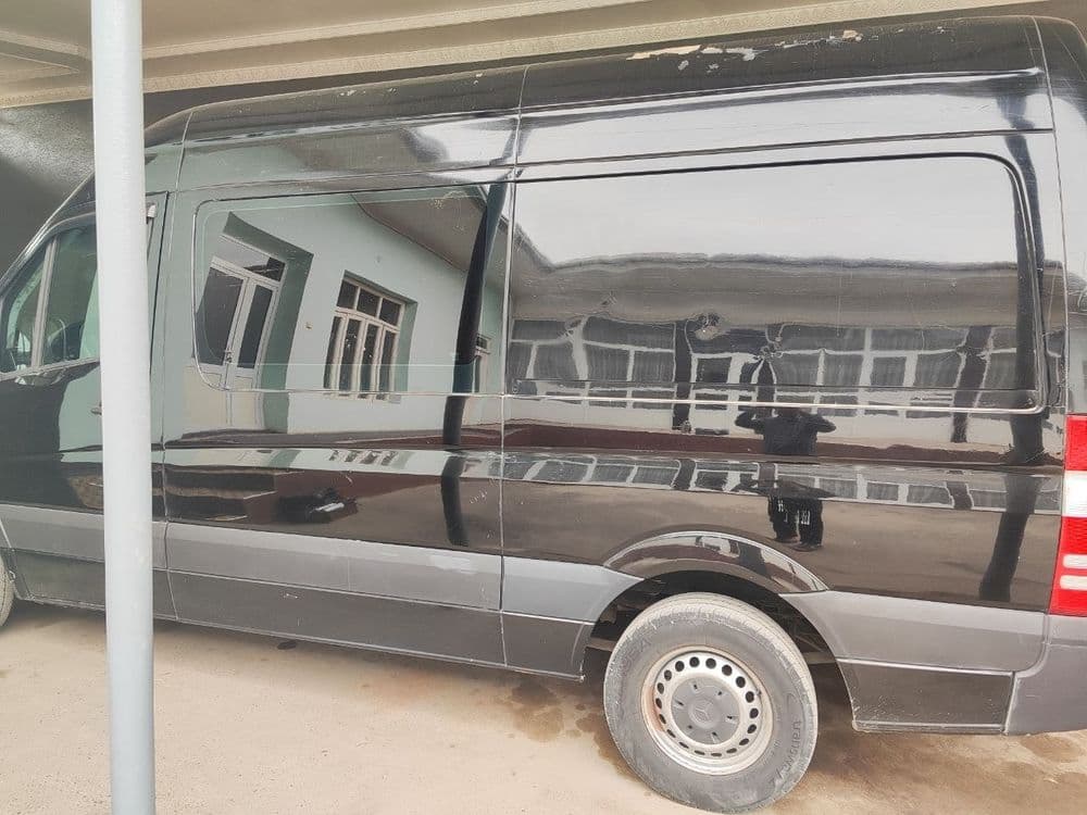 Mercedes Benz Sprinter — 3