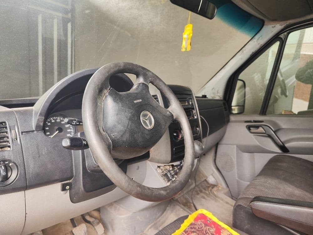 Mercedes Benz Sprinter — 4