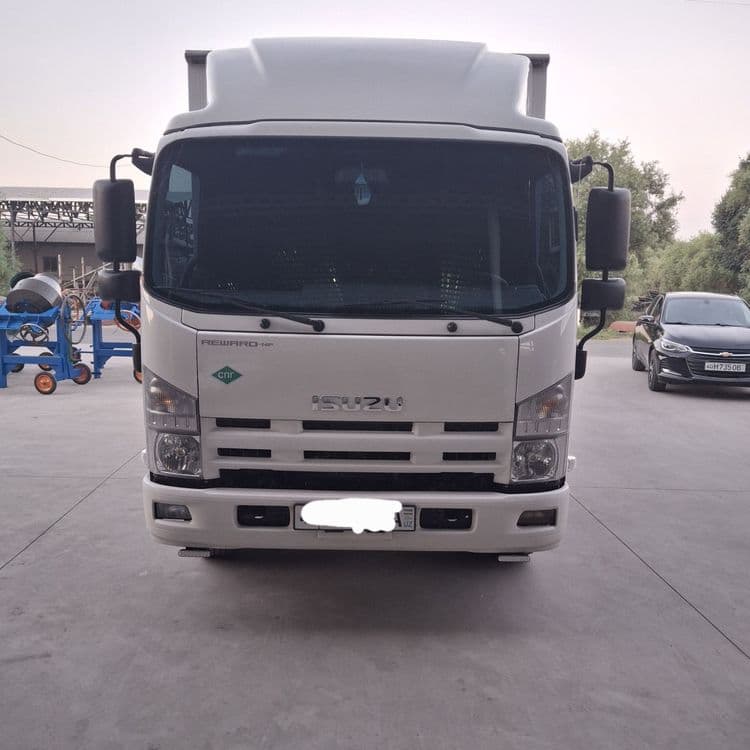 Isuzu senji zavod metan — 1