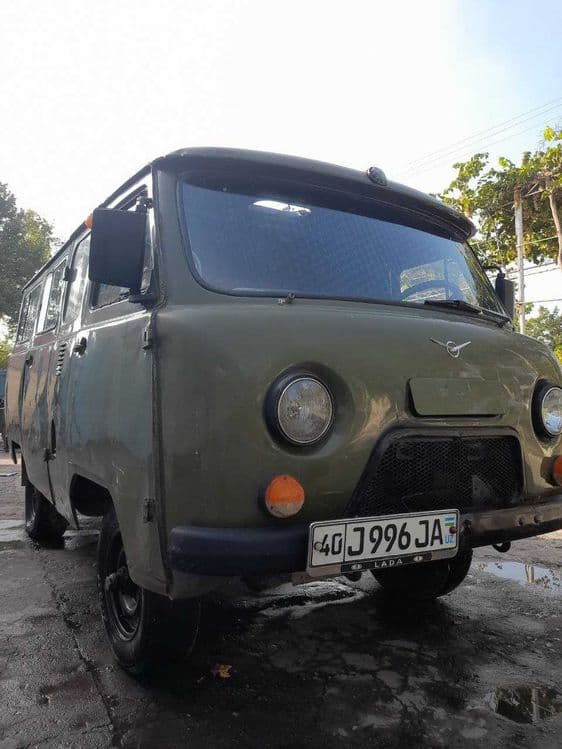 УАЗ 330301
буханка продам — 1