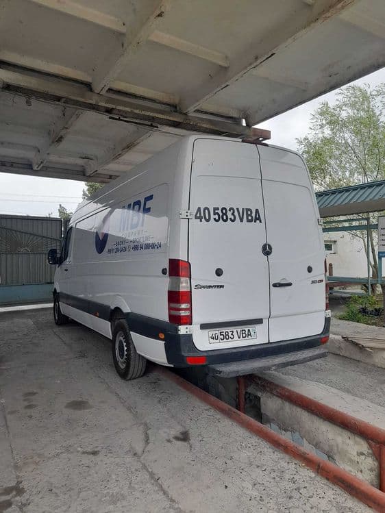 Mersedes Benz Sprinter (Met+Benz) — 3