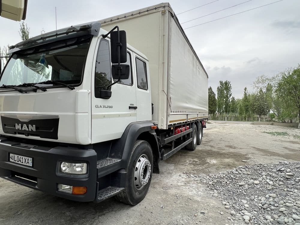 Man cla 31280 avtofurgon — 4