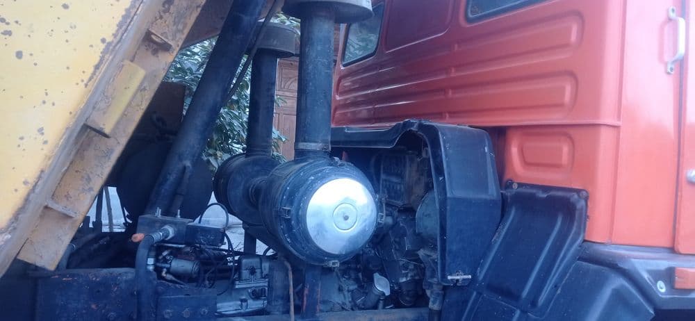 Kamaz gruzavoy sotiladi — 2