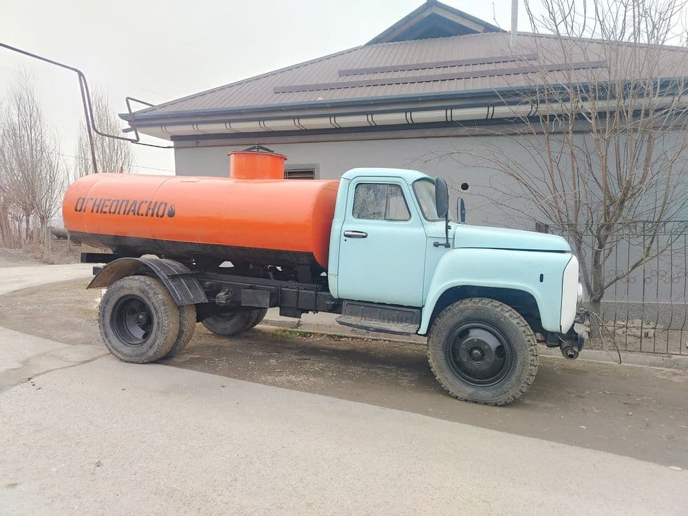 Gaz 53 Benzavoz. — 4