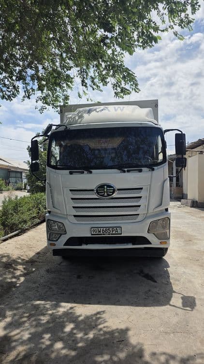 FAW furgon sotiladi 510.mln