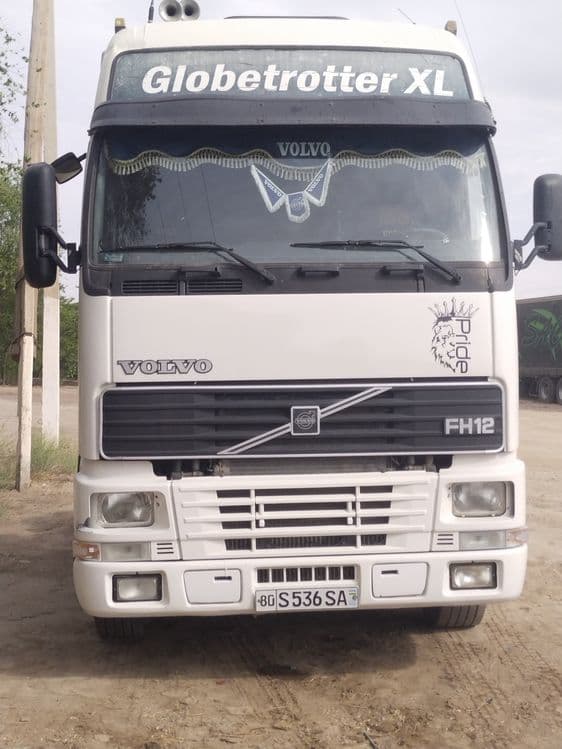 Тягач сотлади VOLVO FH12 — 1