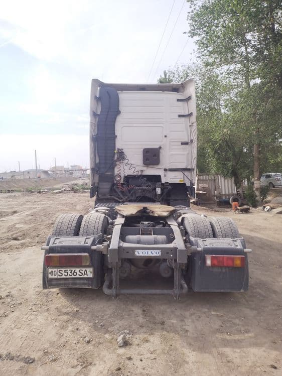 Тягач сотлади VOLVO FH12 — 3
