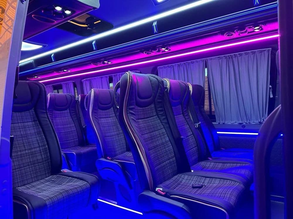 Mersades-Benz Sprinter Long — 3