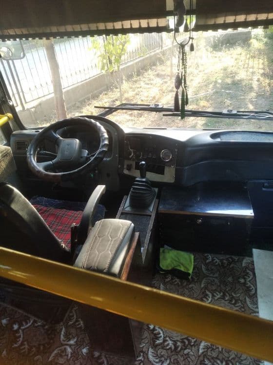 Isuzu avtobus 2015 — 2