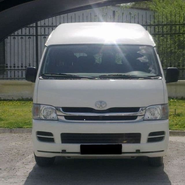 Продается микроавтобус Toyota — 1
