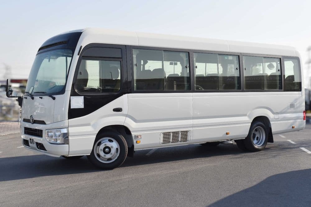 Toyota coaster 22 seats — 3