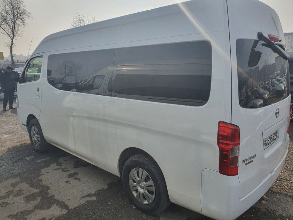 Nissan urvan 2019 — 4