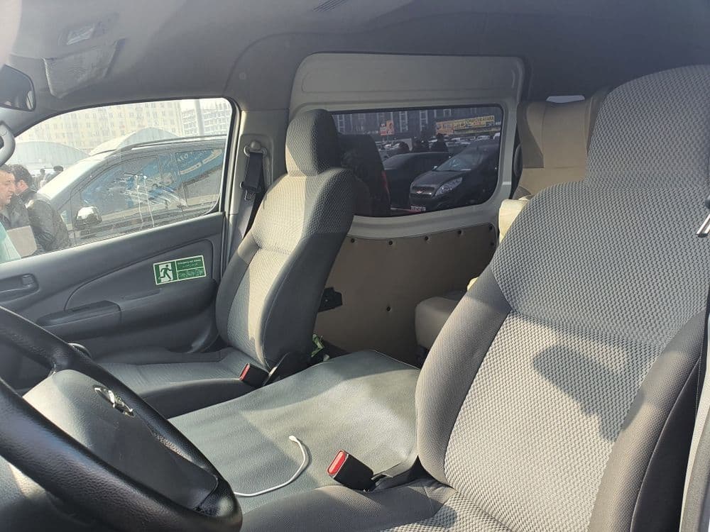 Nissan urvan 2019 — 6