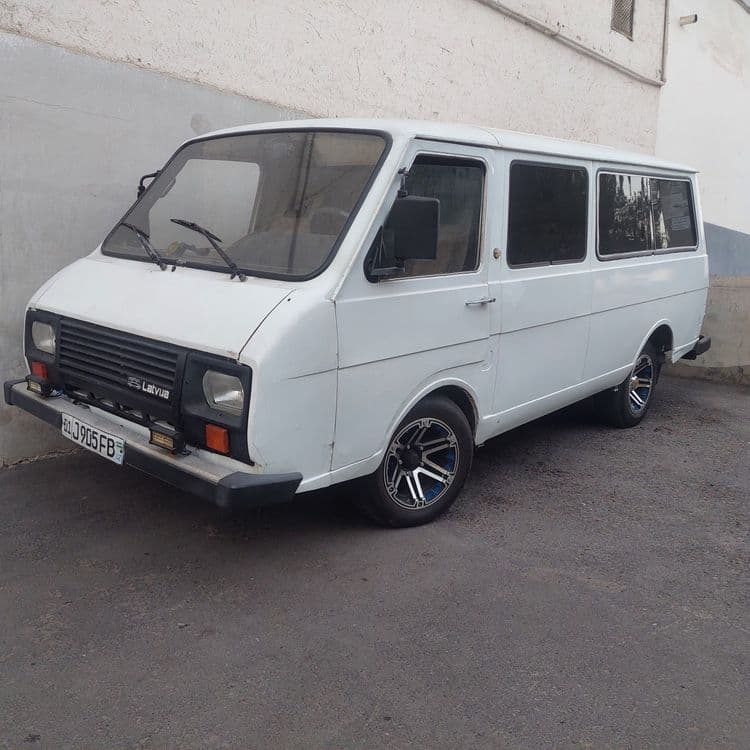 Raf 22031 mikroaftobus — 1