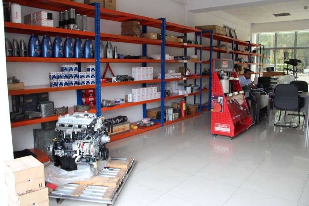 Междугородный автобус Isuzu HD50 — 3