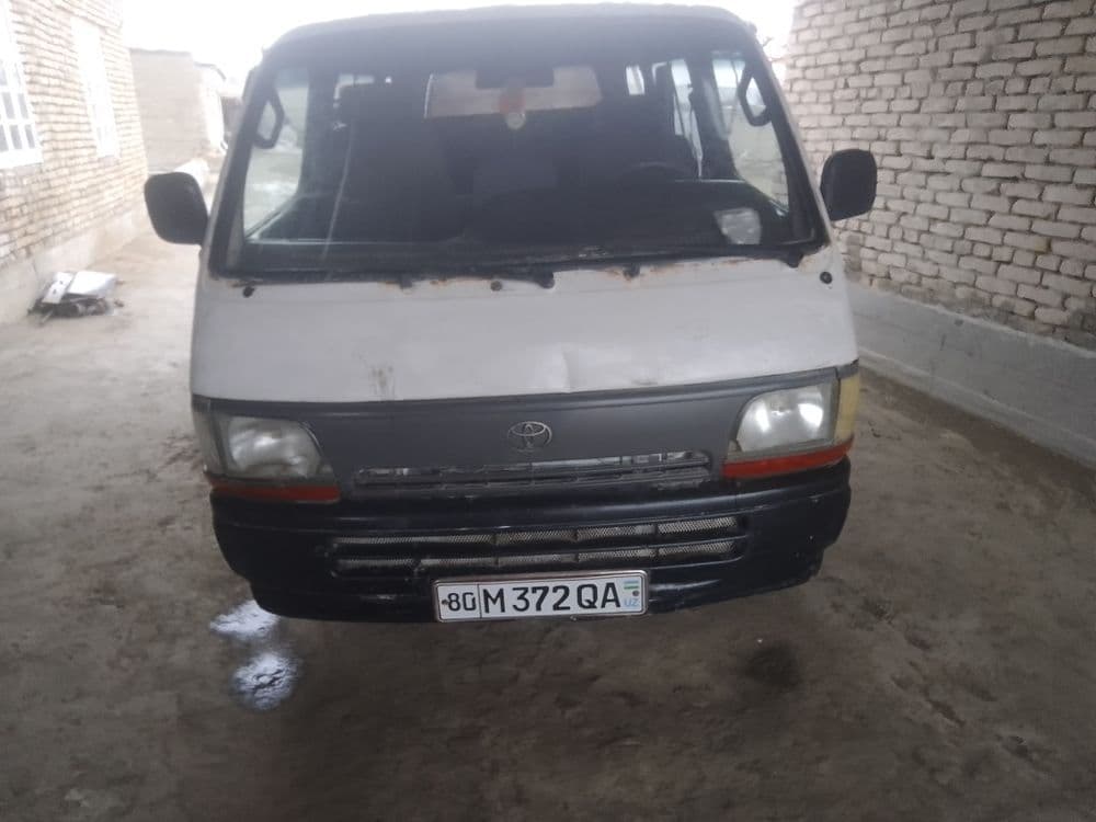 Toyoto mikra avtobus sotiladi — 2
